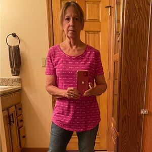 10/10$. Bundle any 10 (4-5$) items for a 10$ offer. Relativity Short Sleeve Top